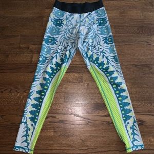 SUPER CUTE RARE NIKE DRI FITS!